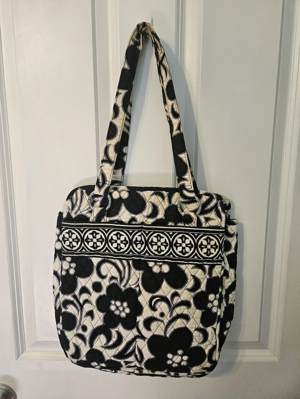 Vera Bradley stylish black